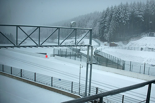 Formula Master-test afgeblazen door sneeuw!